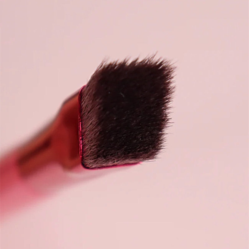 Close-up of wild eyebrow brush with dense bristles designed as a 3D eyebrow brush for women